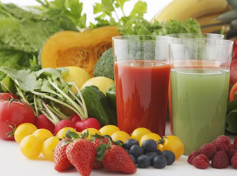 centrifugato-di-frutta-mista-con-aggiunta-di-mandorle