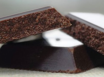 volete-togliervi-qualche-sfizio-bene-mangiate-cioccolato-al-75-cacao